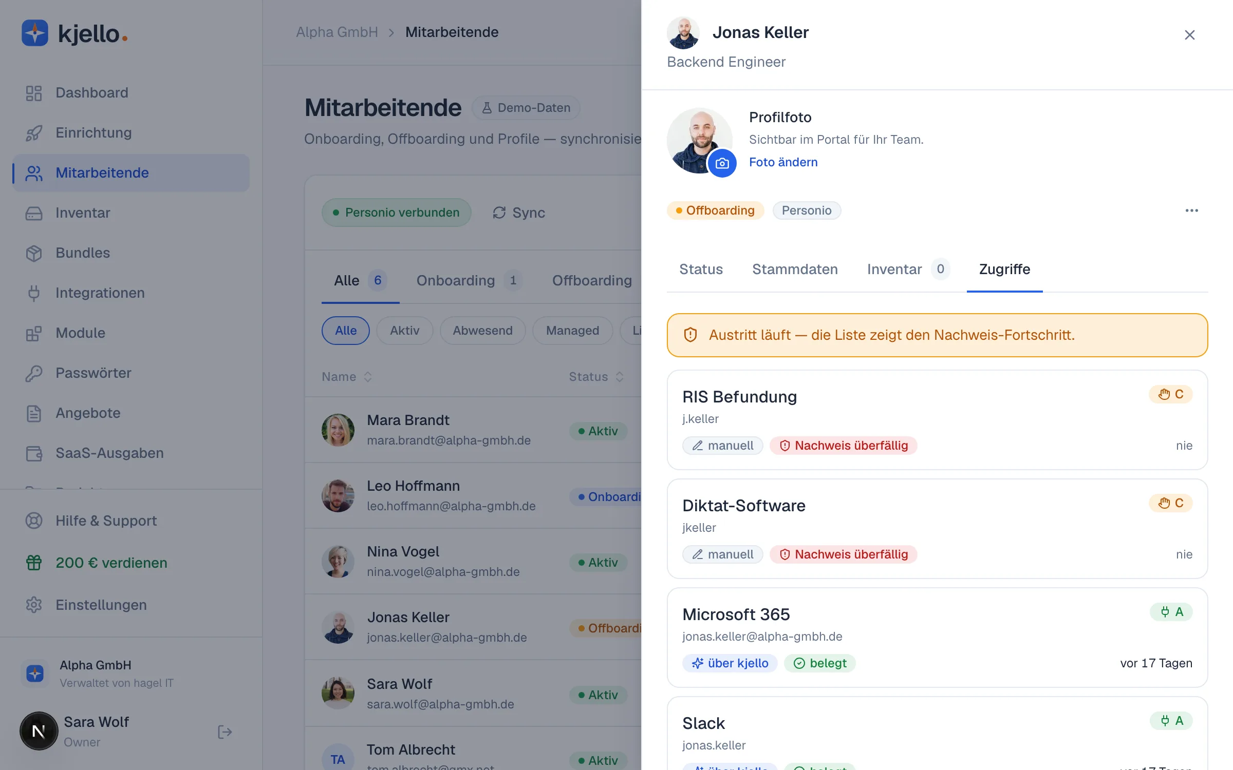 Profil eines ausscheidenden Mitarbeiters im kjello-Portal mit dem Tab „Zugriffe“ und dem Nachweis-Stand je Anwendung